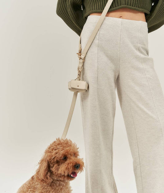 Verstellbare Hundeleine Jala Beige veganes Lignify® Leder – Studio Neva