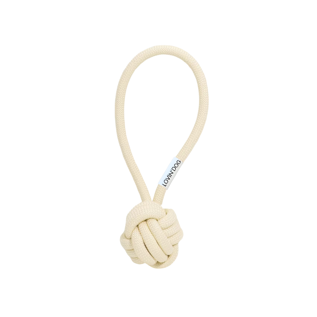 LIO Slingball Soft Cream Hundespielzeug – Studio Neva