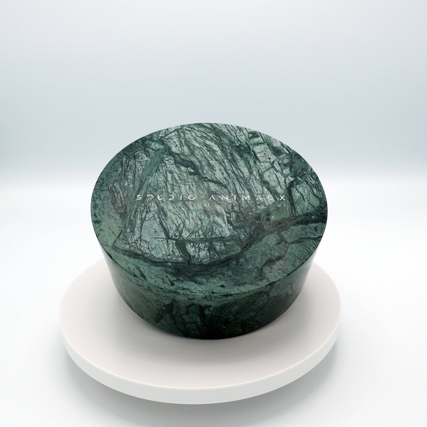 Marmor Fressnapf Indian Dark Green Detail – Studio Neva